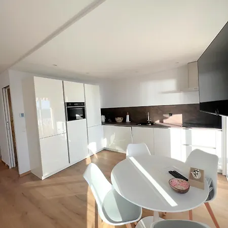 Marjolaine Luxury Sea View, By Welcome To Lägenhet *